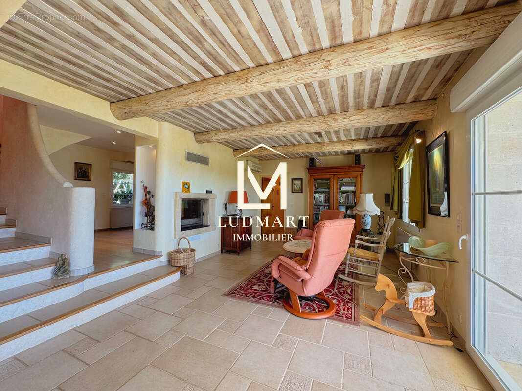 Maison à LORGUES
