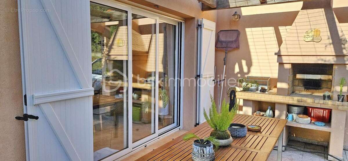 Maison à CUTTOLI-CORTICCHIATO