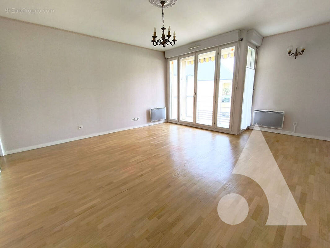 Appartement à CREPY-EN-VALOIS