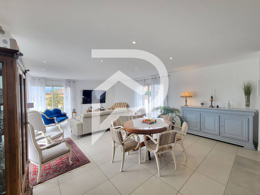 Maison à LATOUR-BAS-ELNE