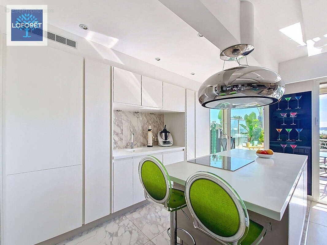 Appartement à VALLAURIS