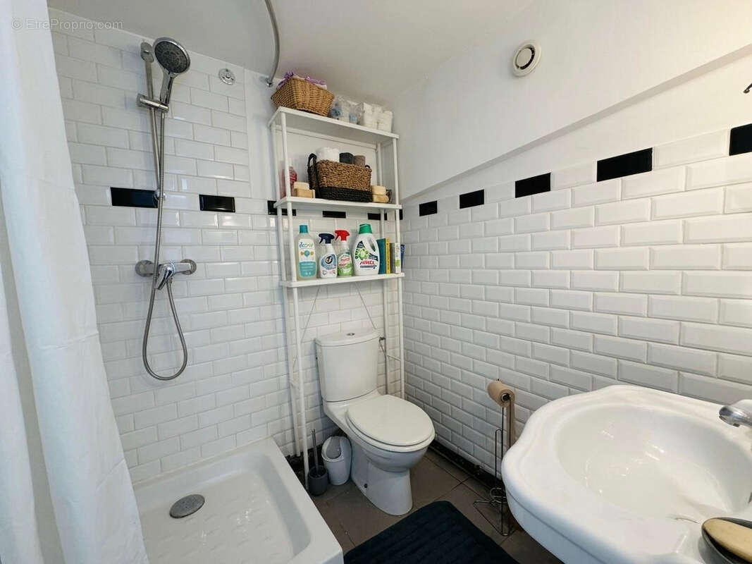Appartement à PARIS-20E
