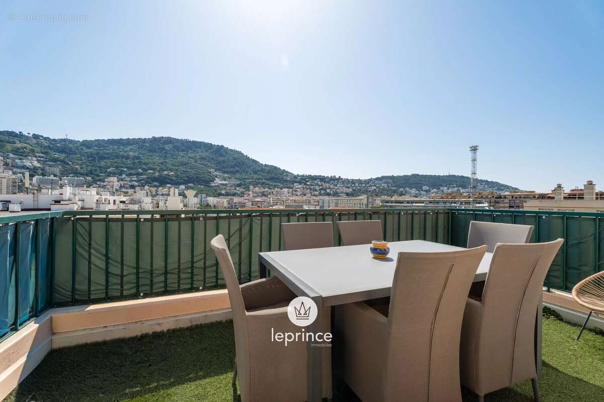 Appartement à NICE