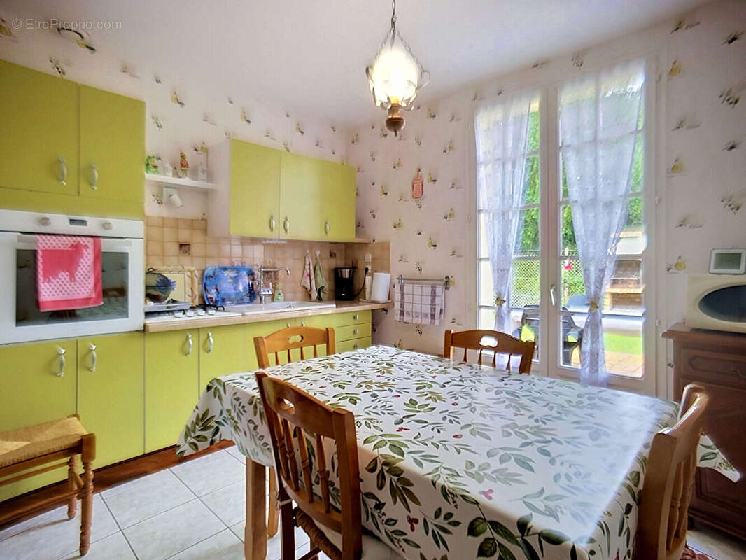Maison à LA SAUSSAYE