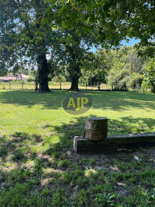 Maison à GRAYAN-ET-L&#039;HOPITAL