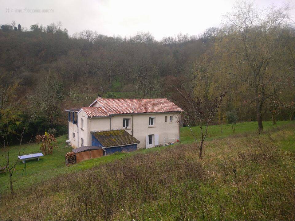 Maison à PORT-SAINTE-MARIE