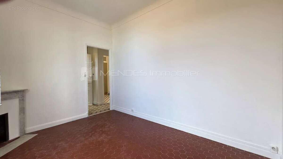 2 pieces ideal locatif dernier etage a beausoleil - photo 5