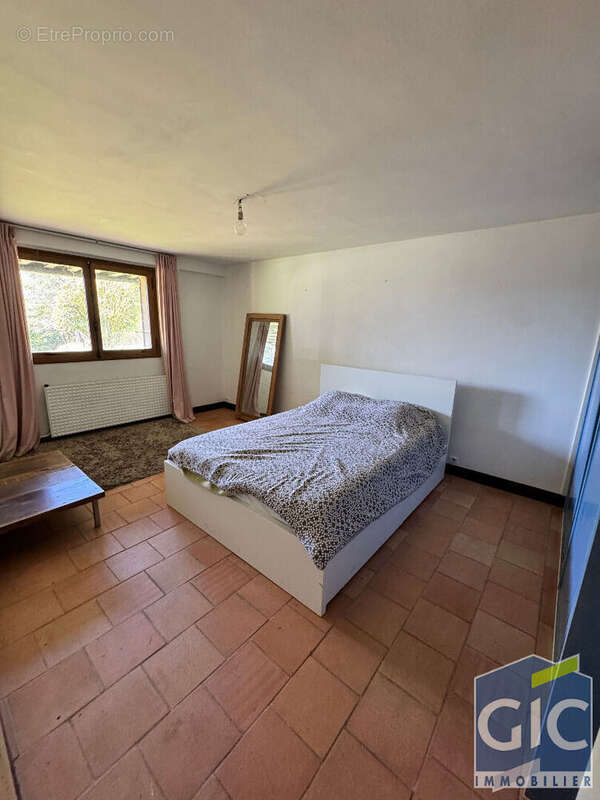 Maison à FIERVILLE-LES-PARCS
