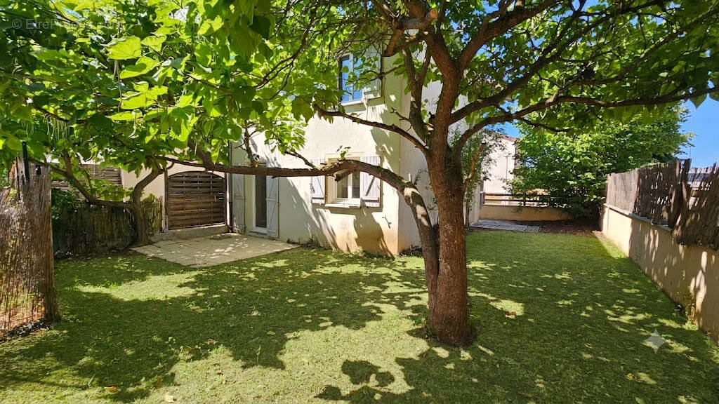 Maison à L'ISLE-D'ABEAU