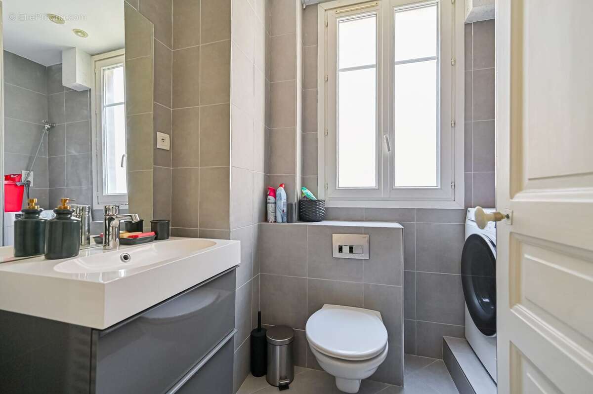 Appartement à PARIS-12E