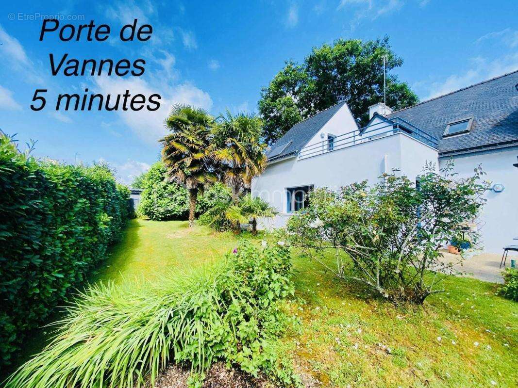 Maison à THEIX