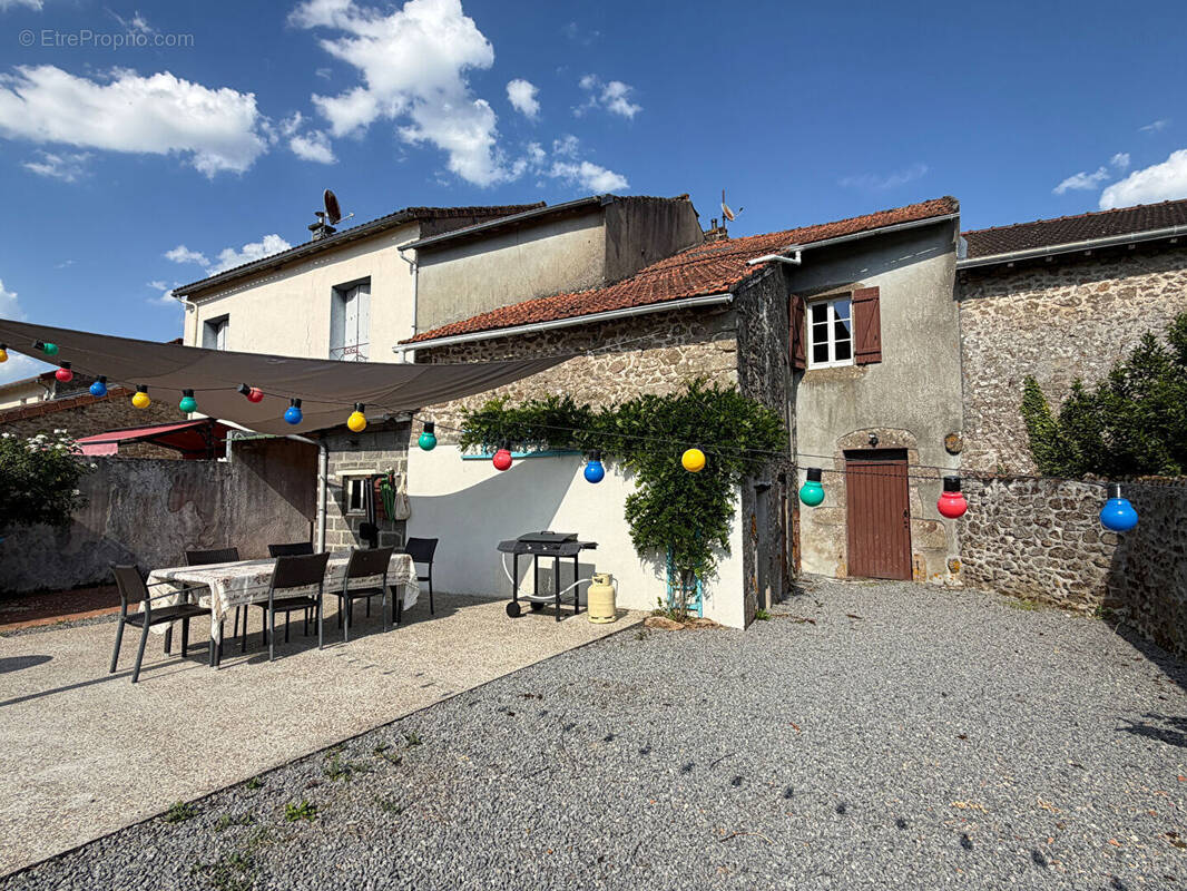 Maison à BESSINES-SUR-GARTEMPE