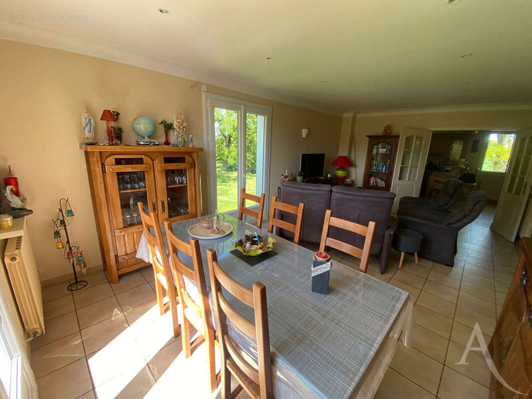 Maison à LA COPECHAGNIERE