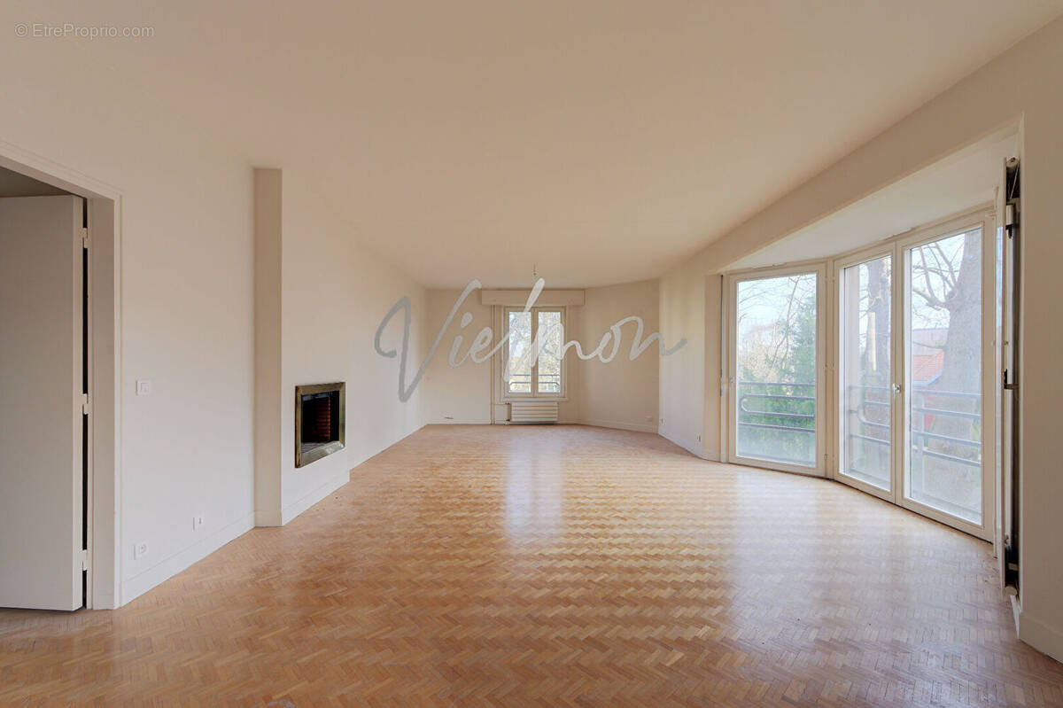 Appartement à SAINT-GERMAIN-EN-LAYE