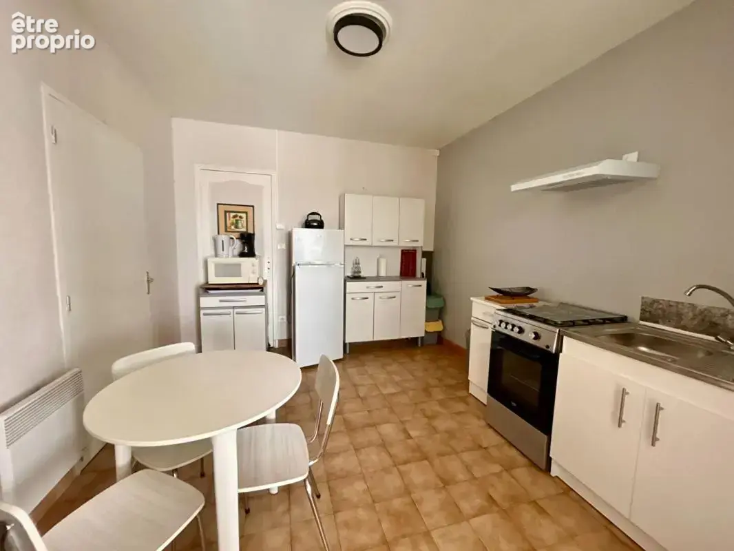 A vendre, maison familiale de plain-pied de 181 m² a Mensignac 24350 - photo 10