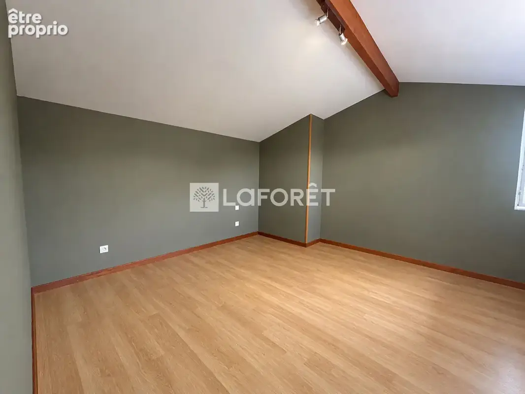 Maison Fargues Saint Hilaire 6 pièce(s) 124 m2 - photo 10