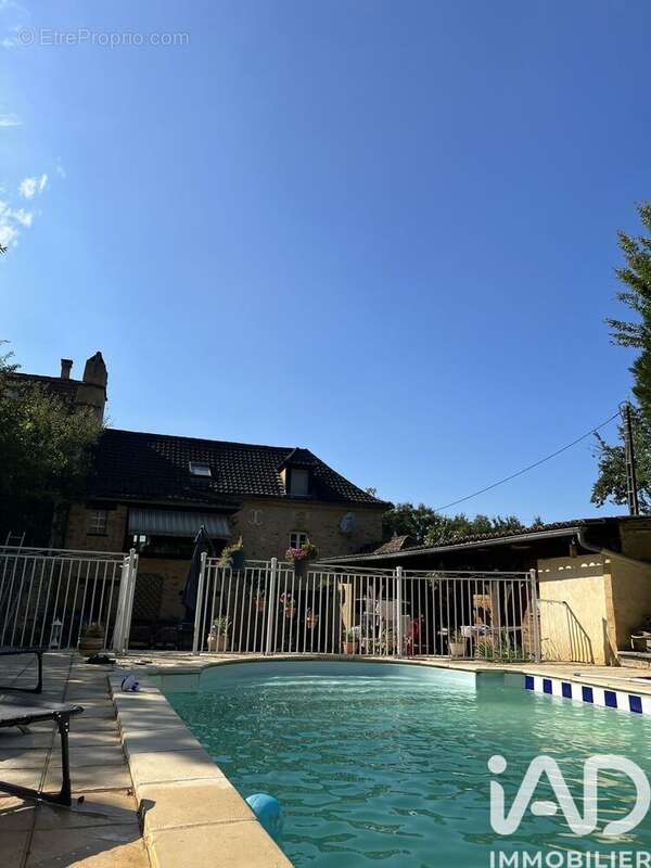 Maison 100 m² à Saint-Cirq-Madelon  - photo 2