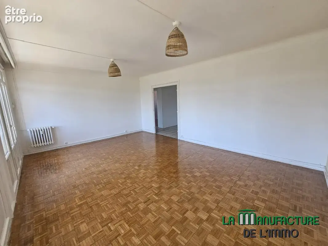 Saint etienne bergson cite du design - t4 au 7eme etage avec grand balcon - photo 2