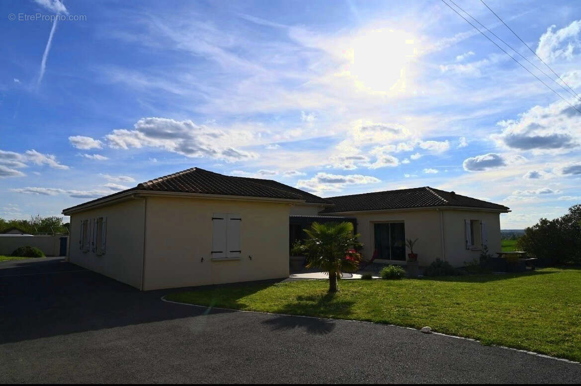 Maison à AVAILLES-EN-CHATELLERAULT