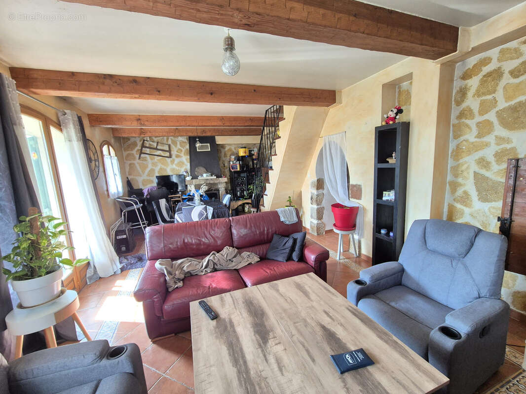 Appartement à CARQUEIRANNE