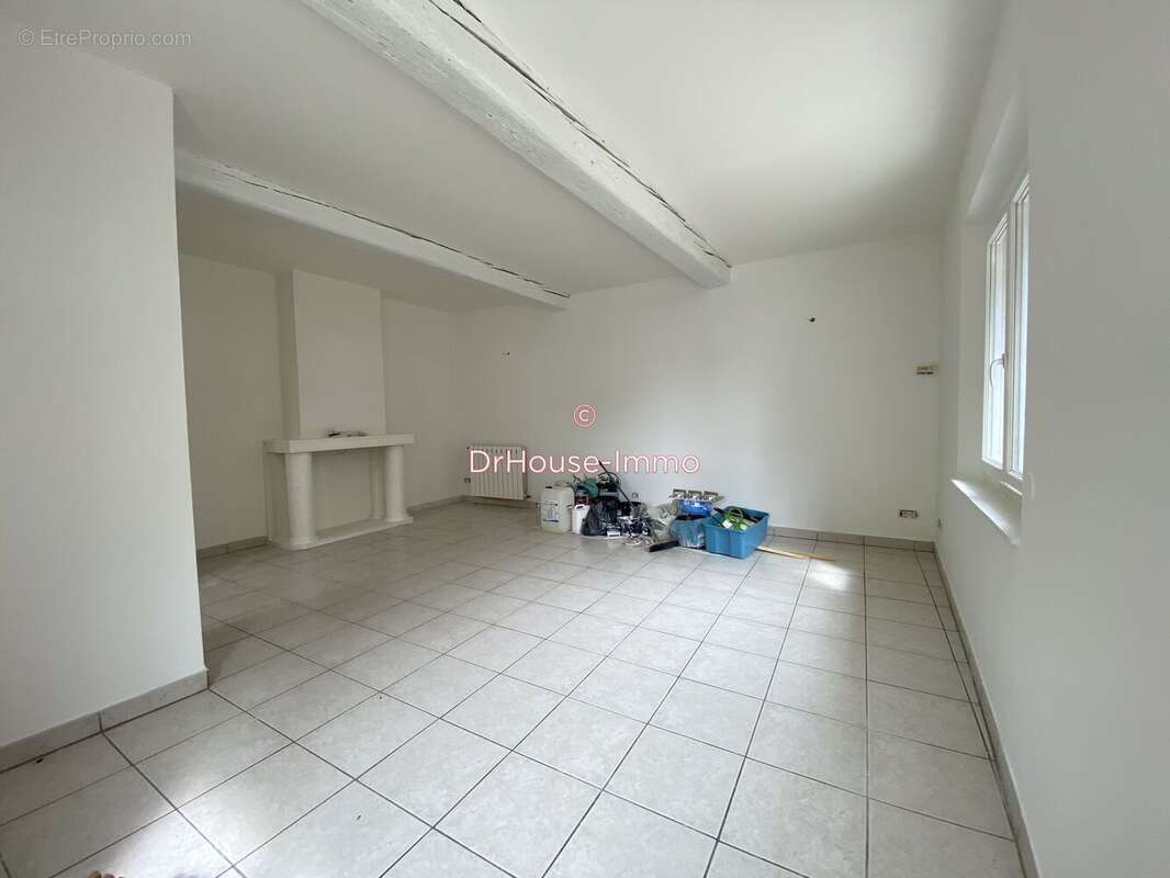 Maison 91 m² à Saint-Laurent-D'aigouze  - photo 2