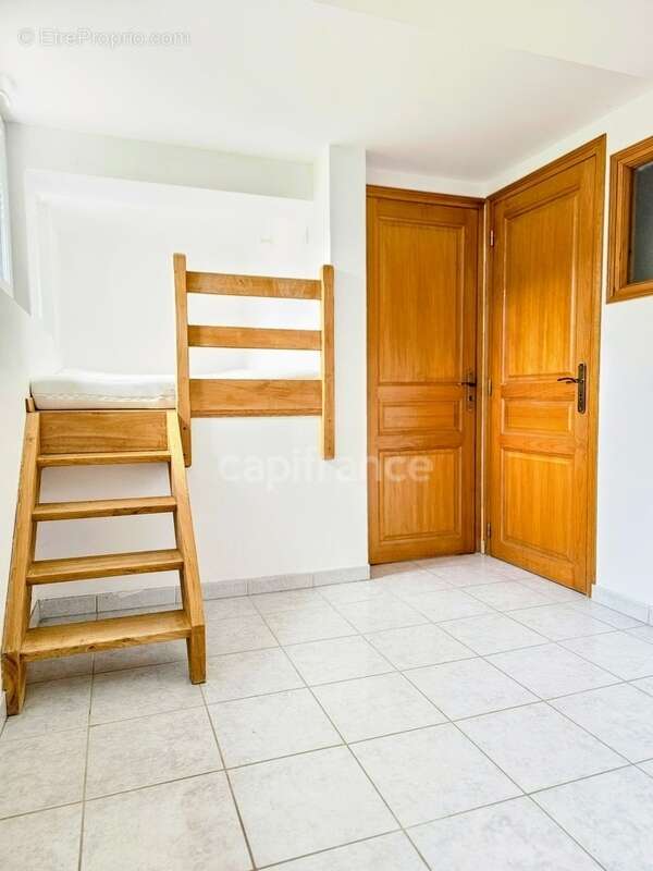 Maison à LE MESNIL-REAUME