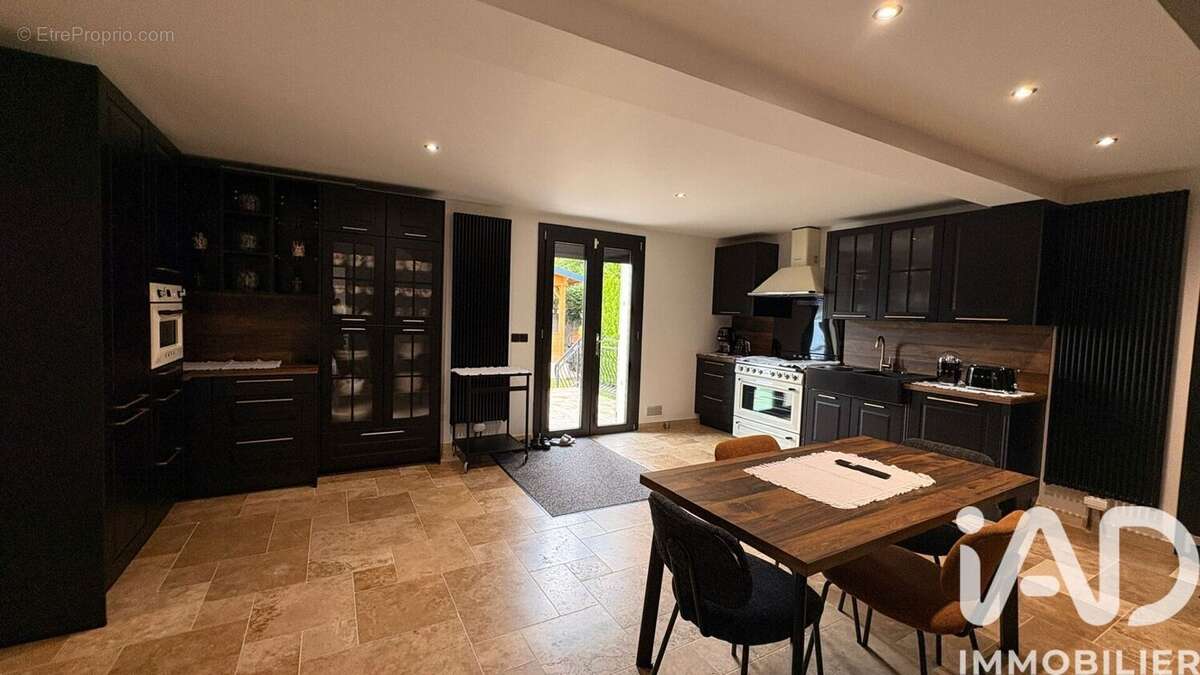 Photo 3 - Maison à MONTFERMEIL