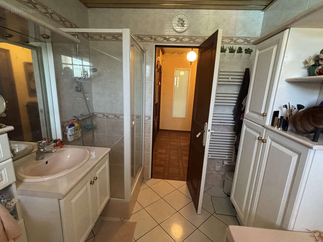 Maison à LA CHARMEE