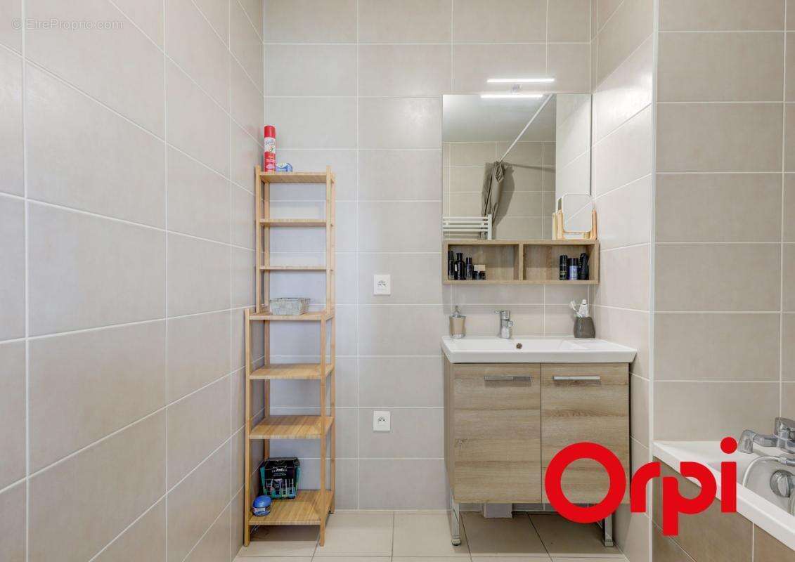 Appartement à VAULX-EN-VELIN