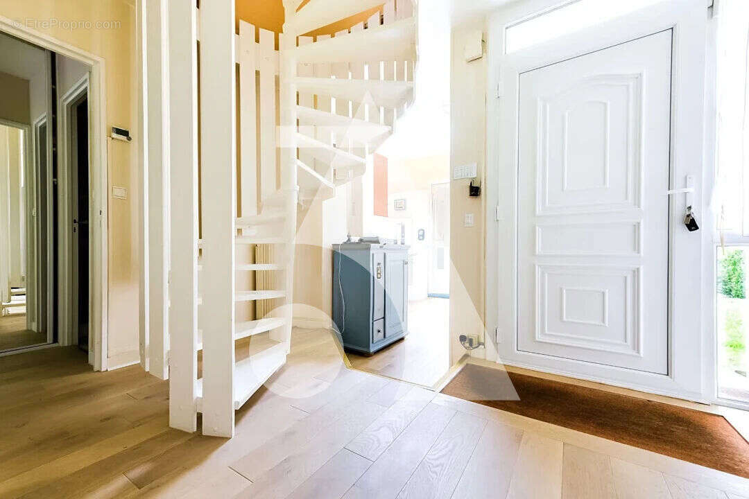 Maison à L'ISLE-ADAM