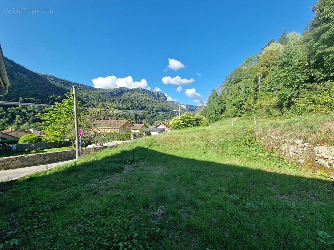 Maison à LES NEYROLLES