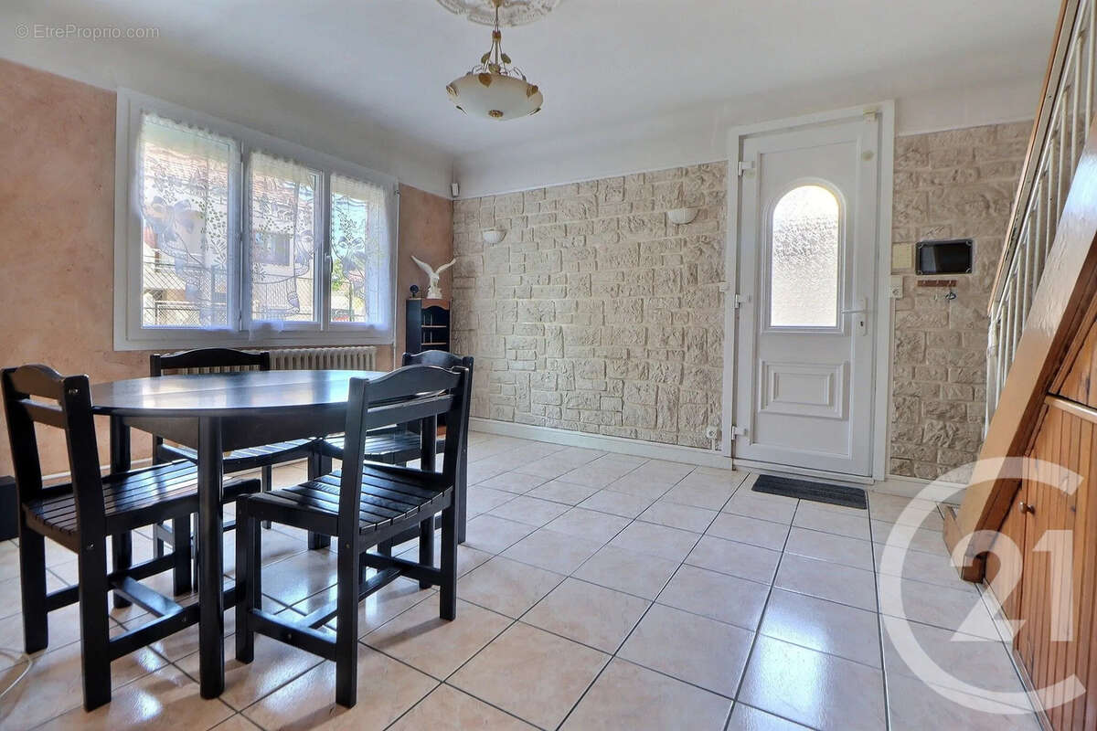 Maison 62 m² à Aulnay-Sous-Bois  - photo 3