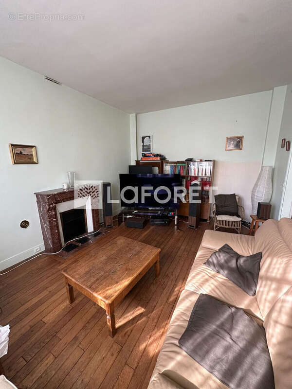 Maison Coye La Foret 10 pièce(s) 217 m2 - photo 6
