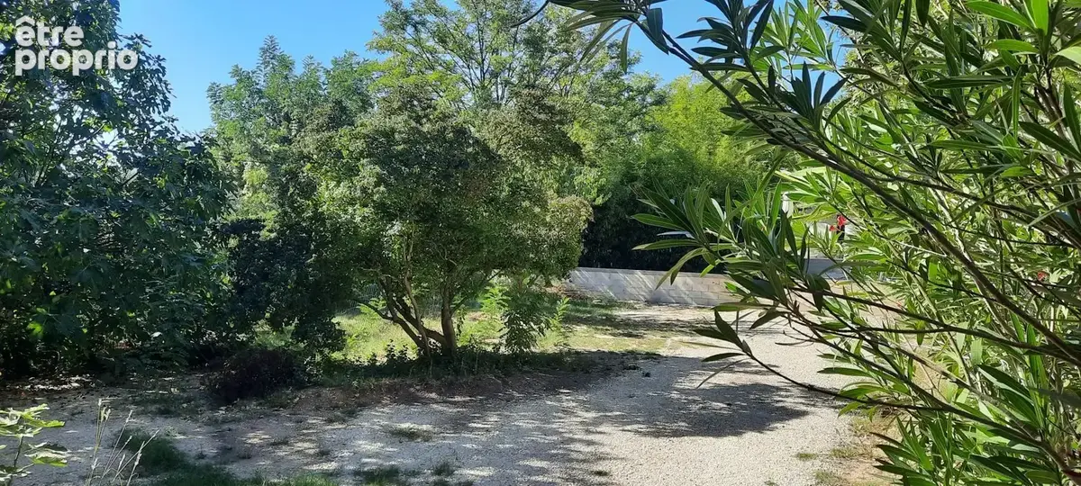 Photo Terrain à Aubignan au prix de 109 000€
