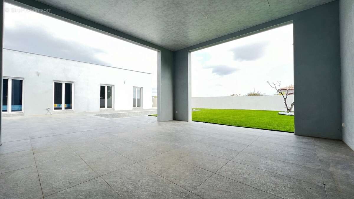 Maison à ESPONDEILHAN