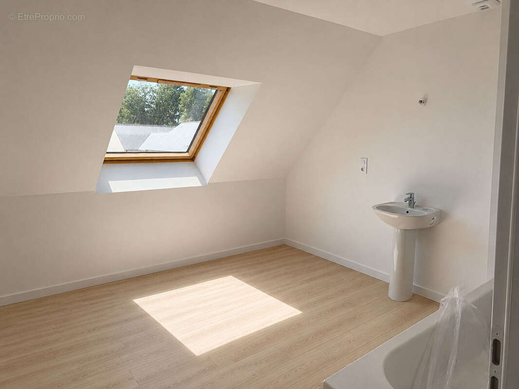 Maison à LOCMINE