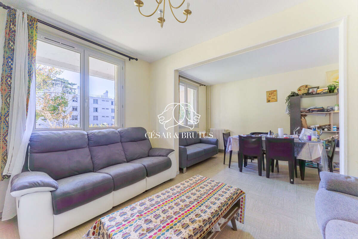 Appartement à LYON-9E