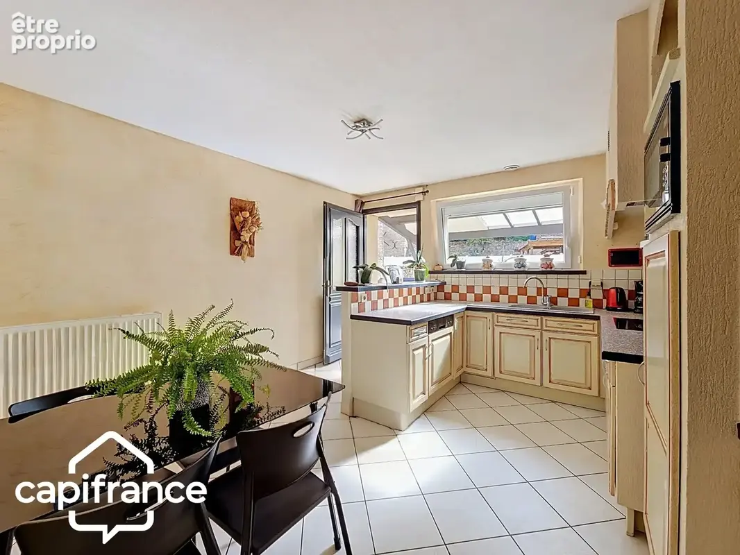 Maison 91 m² – 3 chambres – garage et dépendances – terrain 2 989 m² – Thouars - photo 2