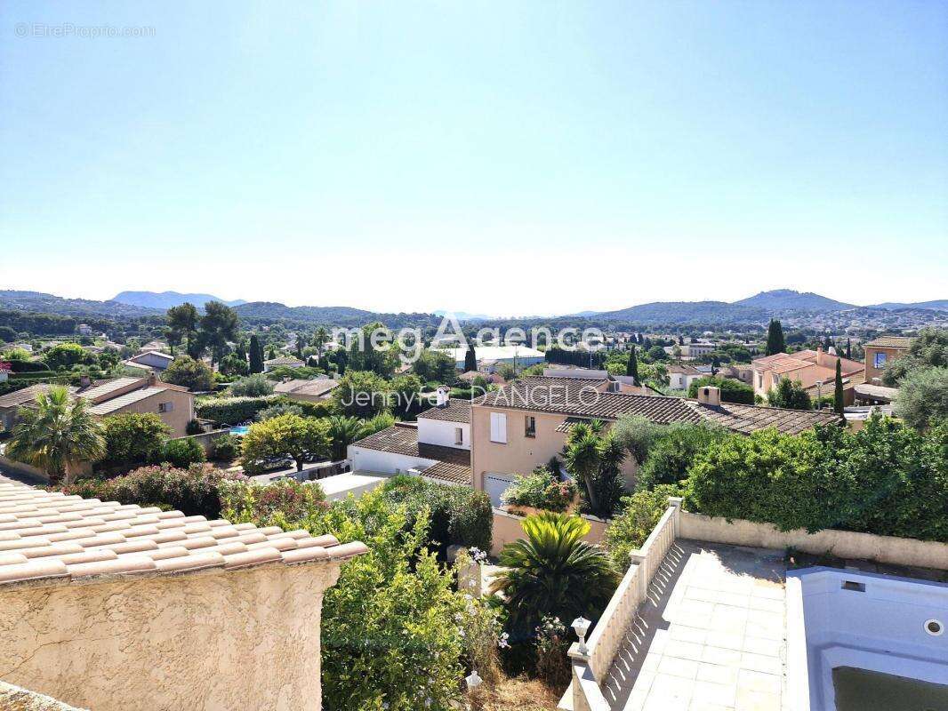 Maison à SANARY-SUR-MER