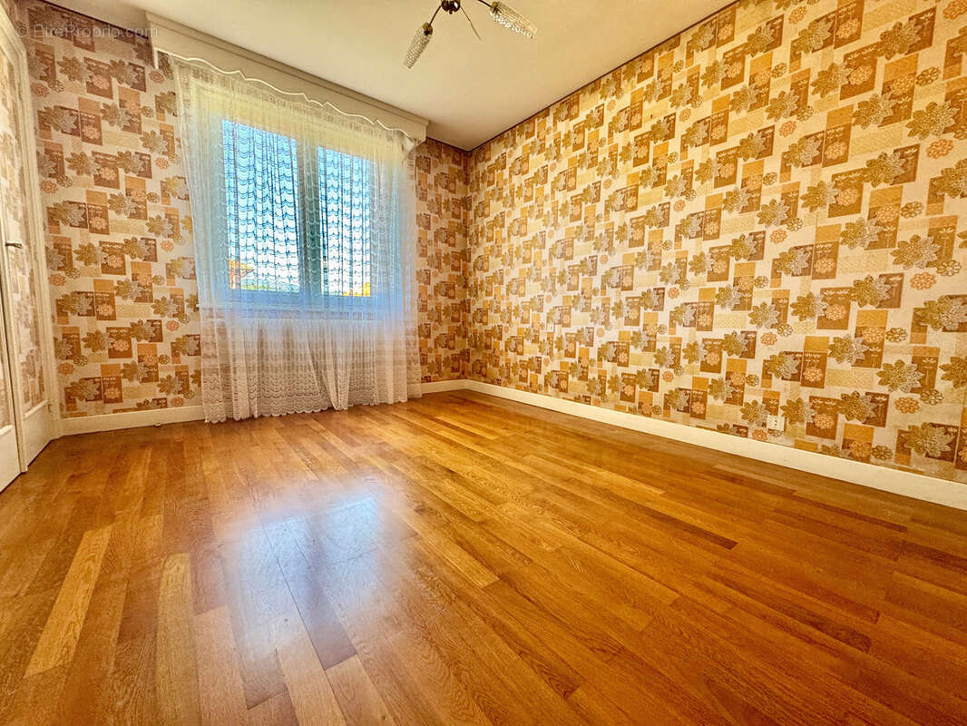 Lentigny 42155  maison à vendre  208m2 936m2 de terrain avec sous sol soit 314m2 - photo 4