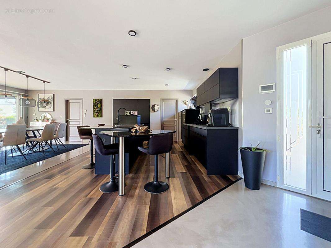 Villa avec piscine Champdotre 7 pièces 165 m2 - photo 10