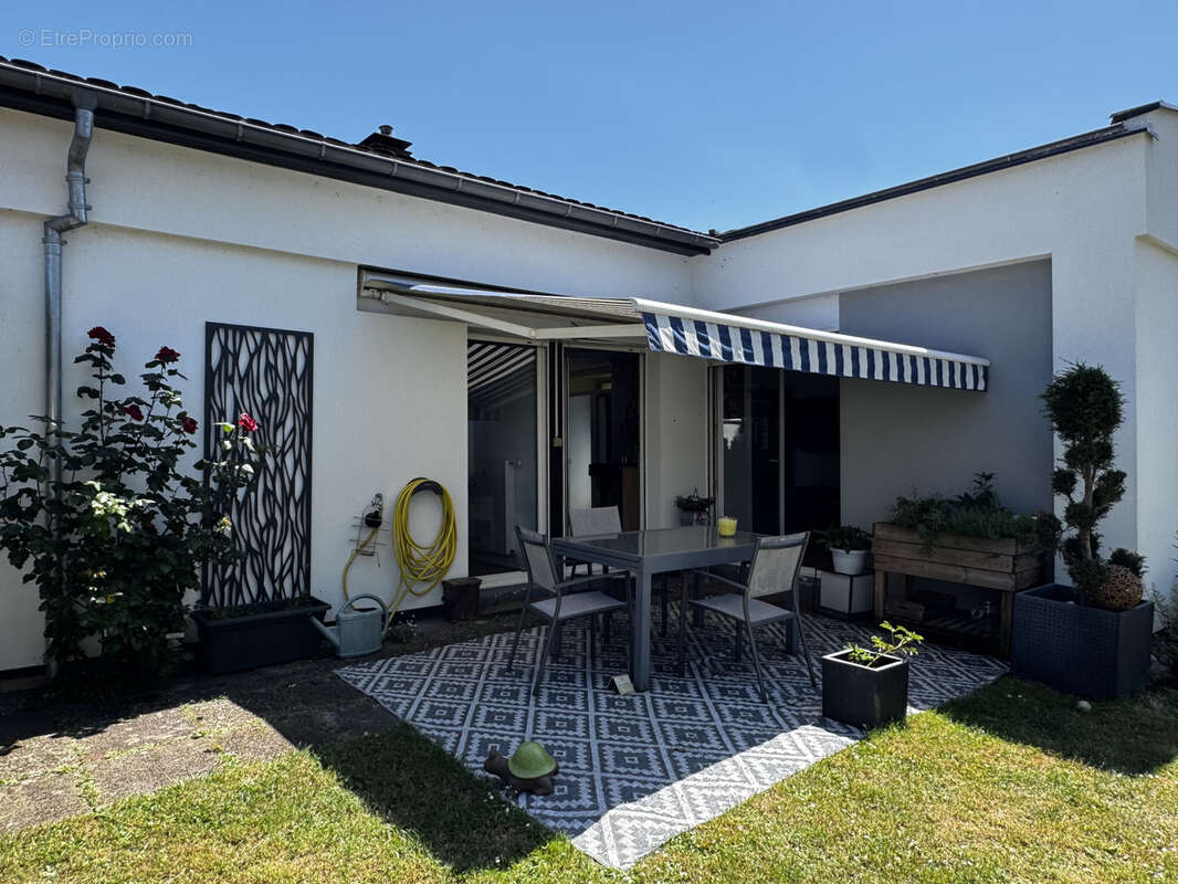 HOENHEIM, maison 4 pièces, jardin, garage. - photo 3