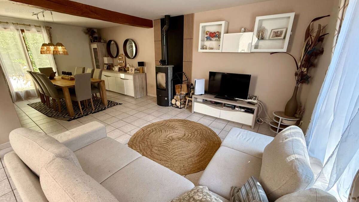 Maison Vaureal 8 pièce(s) 126 m2 - photo 2