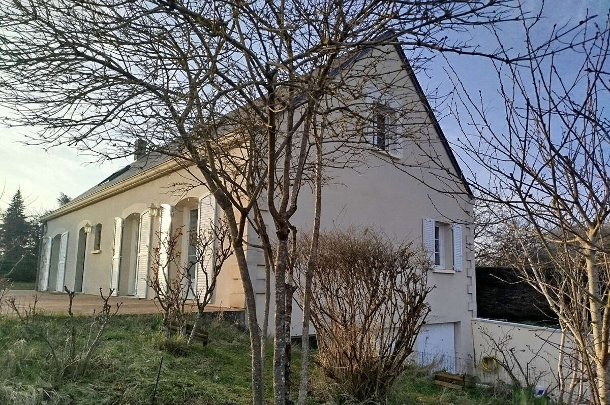 Maison à MONTLOUIS-SUR-LOIRE