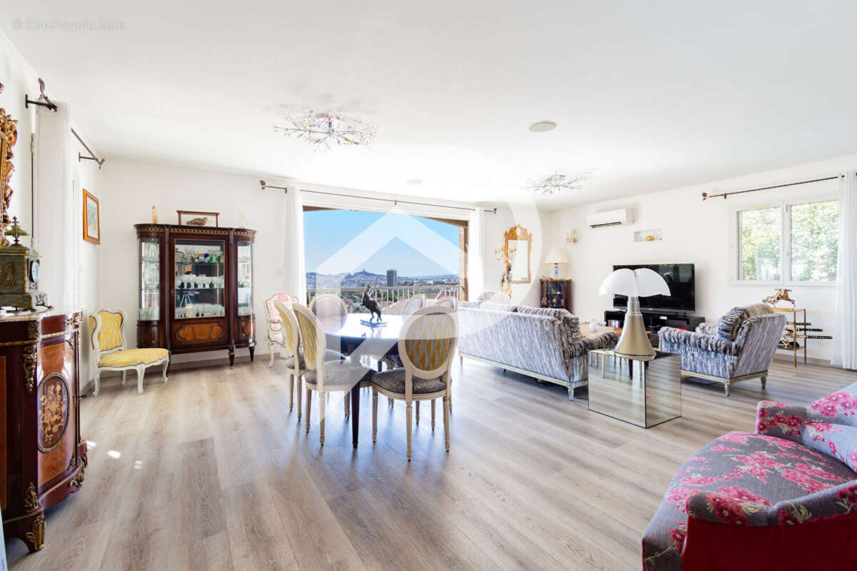 Maison à MARSEILLE-10E