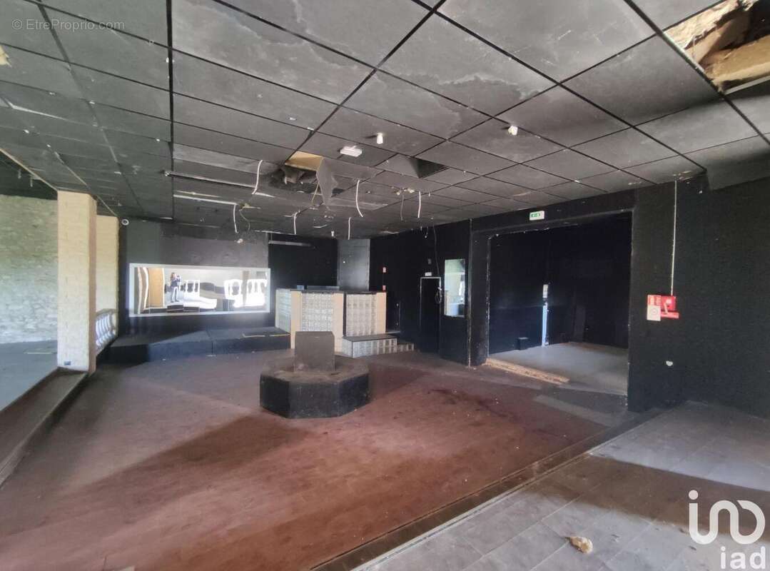 Photo 6 - Commerce à SAINT-GERMAIN