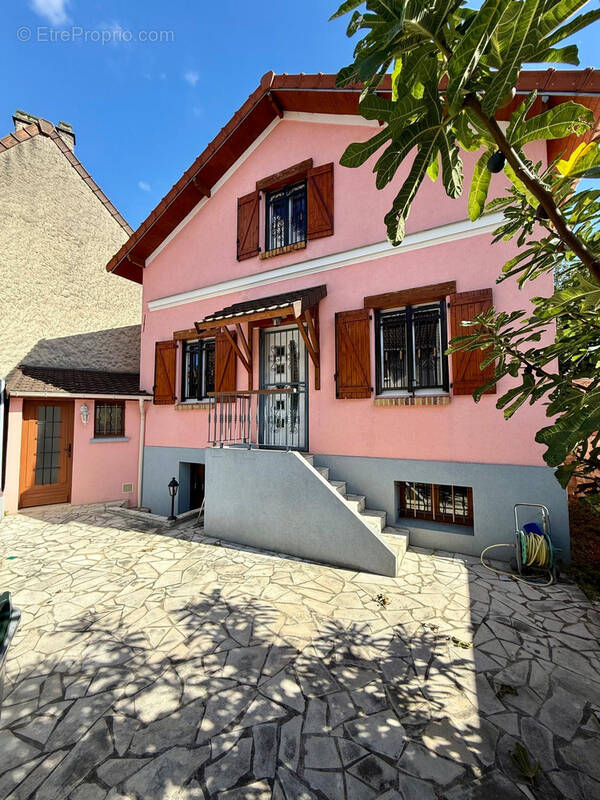 Maison à AULNAY-SOUS-BOIS