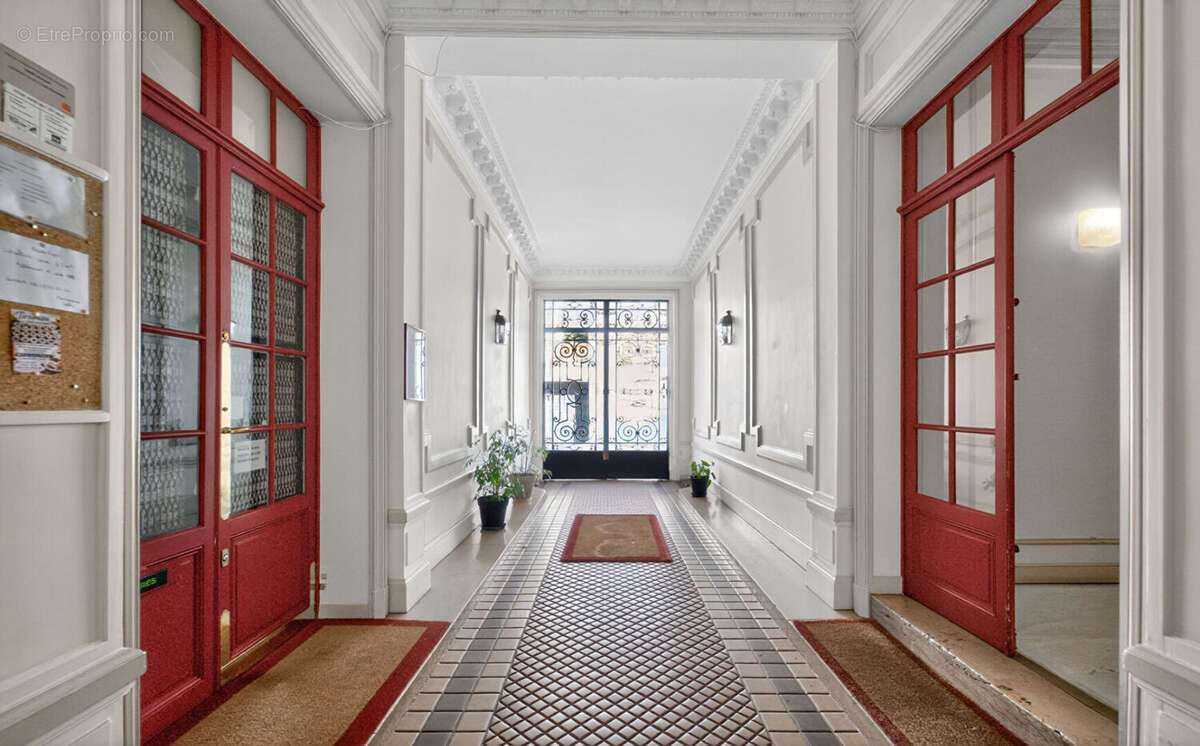 Appartement à PARIS-15E