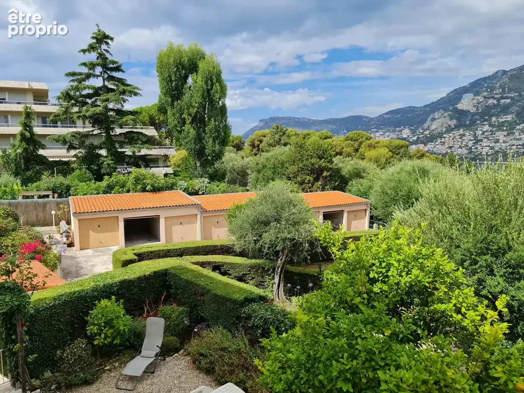 Roquebrune Cap Martin 3 pièces avec jardin, garage,  piscine et vue mer - photo 17