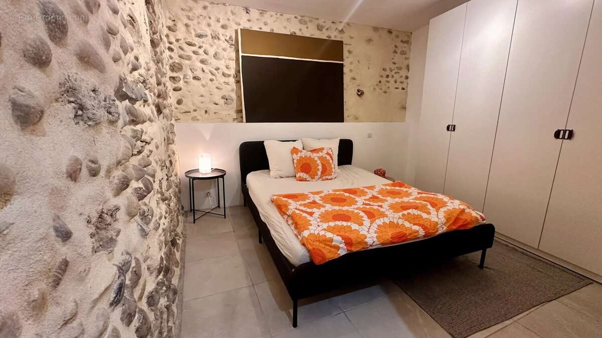 Appartement de village rénové avec caves voûtées — Haut de Cagnes - photo 12